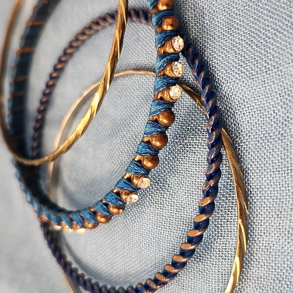 Stackable Gold & Blue Thread-Wrapped Bangle Set - Picture 3 of 4